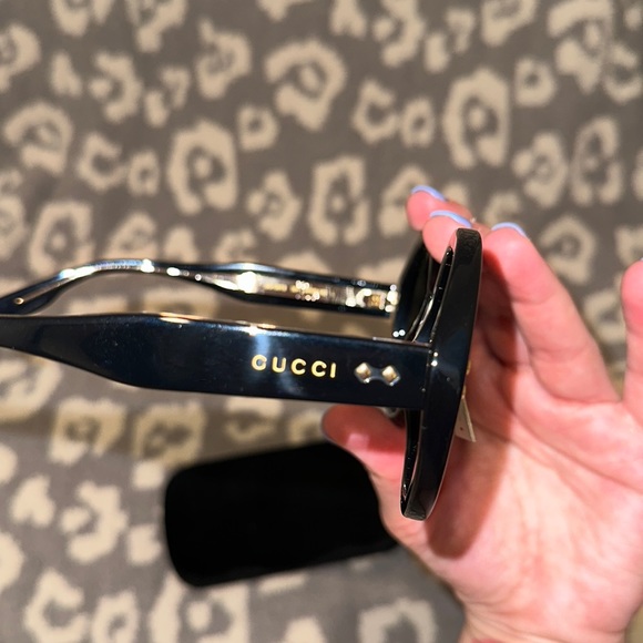 Authentic Gucci Round Sunglasses 😎 New 😍 - Picture 9 of 17